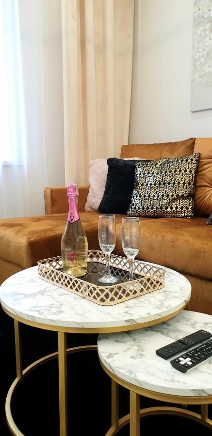 Vip Room 2+2 Конін Екстер'єр фото